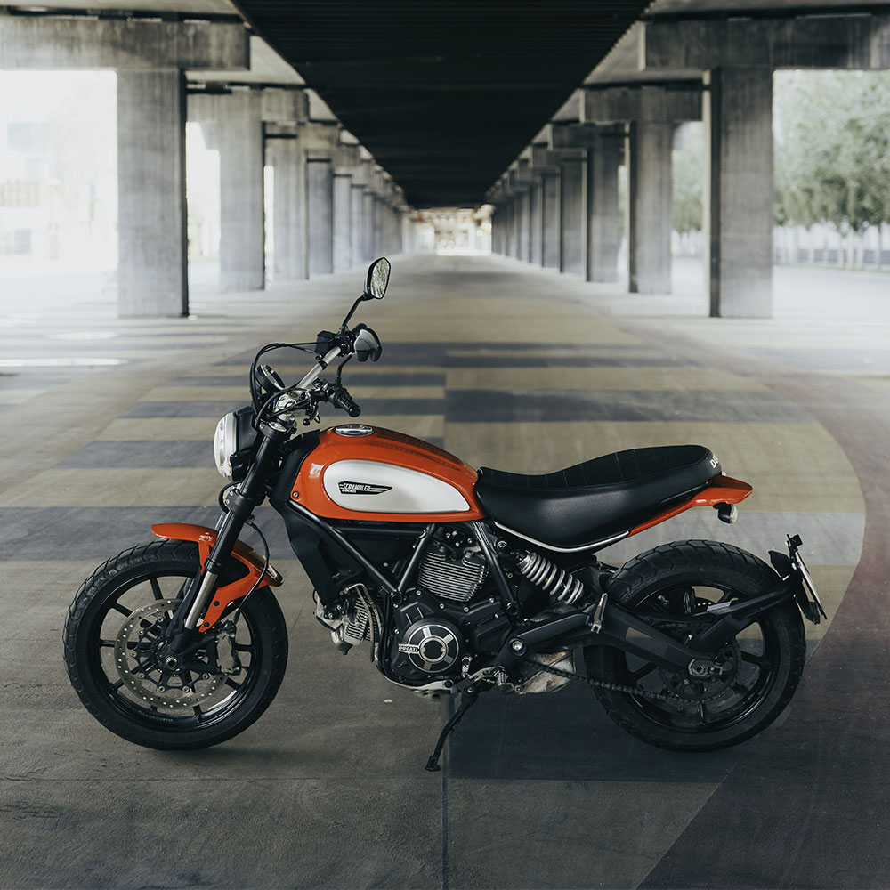 ALQUILER DUCATI SCRAMBLER BARCELONA YES WE RIDE 06