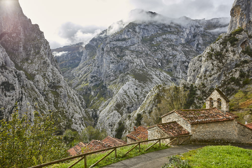 yes we ride blog 10 rutas en moto por espana que hay que conocer asturias